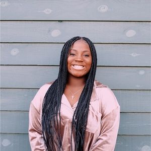 Meet your Posher, Lily